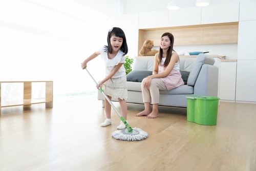 Decluttering and cleaning with kids