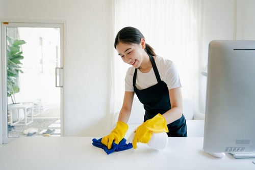 How to Create a Daily Cleaning Schedule for Your Office